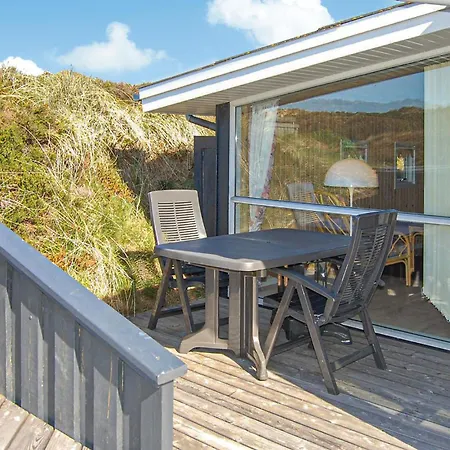 Dom wakacyjny 4 Bedroom Amazing In Henne *